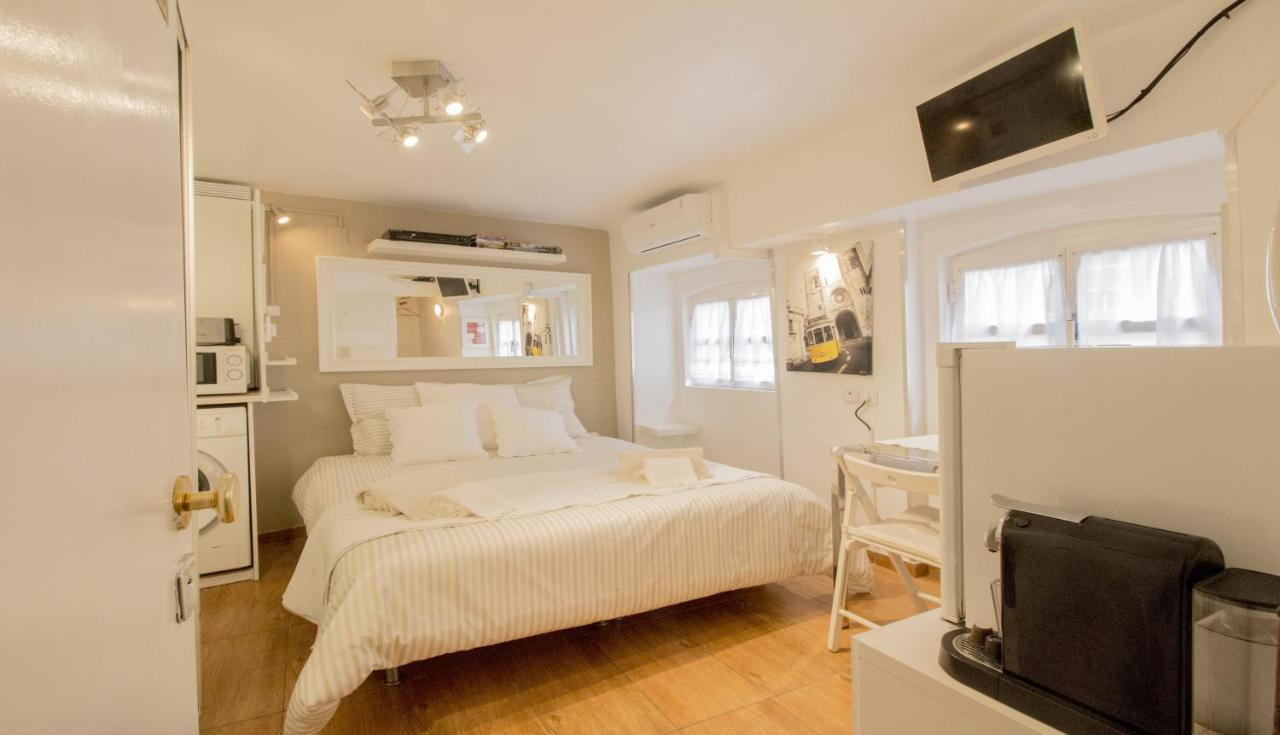 Alfama Heart For Two Apartment Lisbon Bagian luar foto